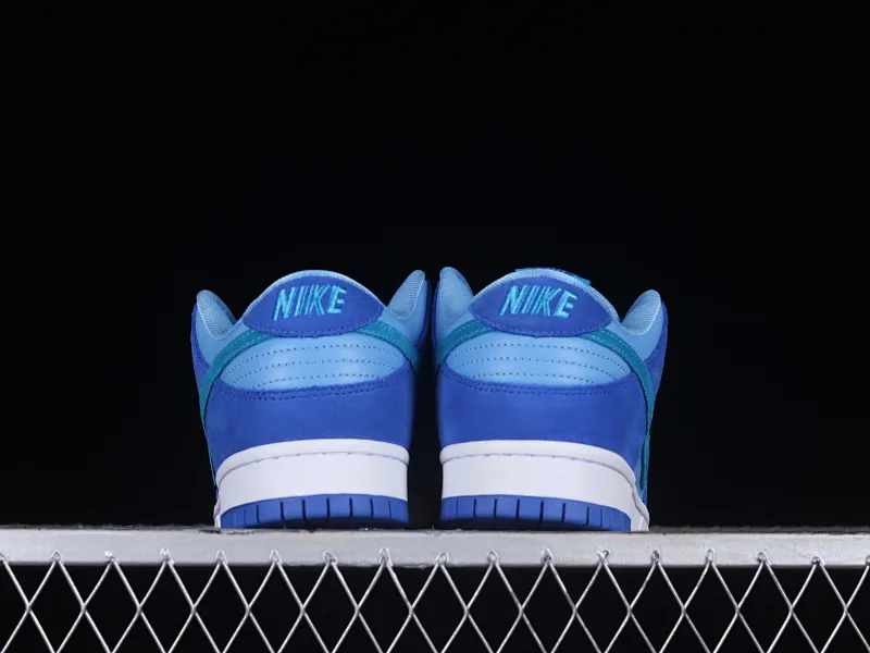 All categories Nk SB Dunk series Nk SB Dunk Low low-top sneakers M version pure original Nk SB Dunk Low Blue Raspberry blue raspberry SB low-top sports and leisure sneakers DM0807-400